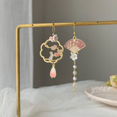 Pink Sakura Cherry Blossom Earrings - Japanese Sakura cat Earrings - Cherry Blossom Earrings - Spring flower floral earrings